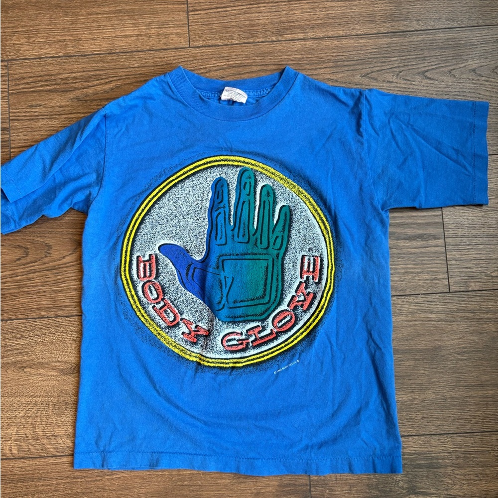 Body Glove Blue Short Sleeve Tee with Graphic Design
